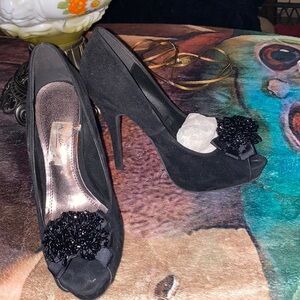 Black velvet high heel (4”)
